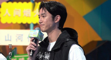 b只能